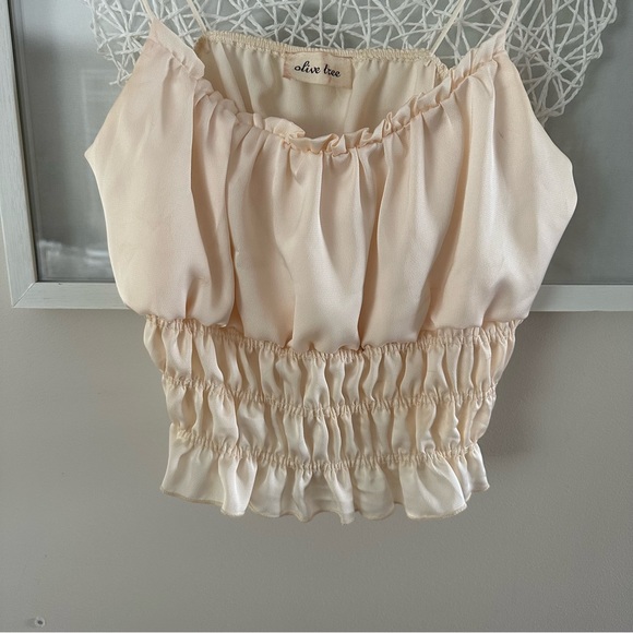 OLIVE TREE ruffled cami - Picture 2 of 5